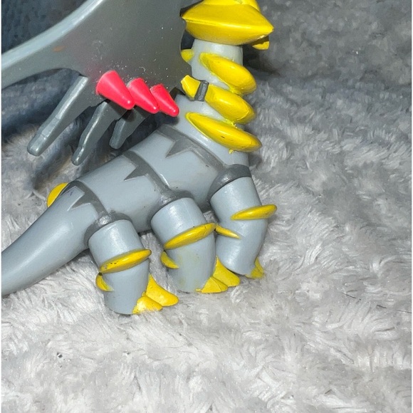 Pokemon Jakks Pacific Figure - Giratina, 2008, Rare, Missing Wing 2” - Picture 5 of 10